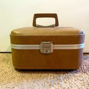 Vintage 1970s travel train luggage case